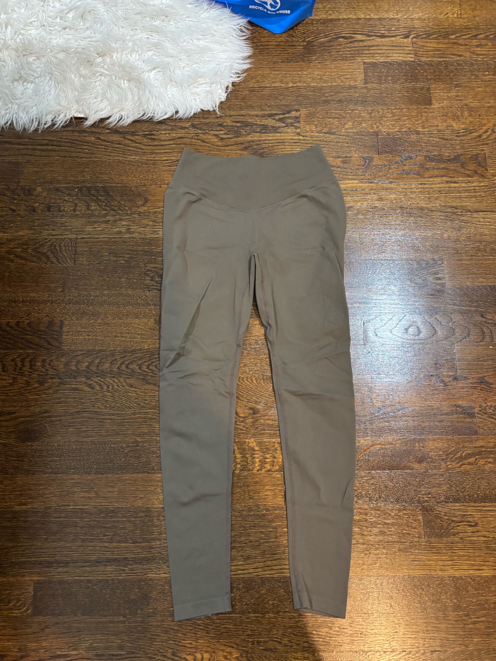 High-Waist Sculpting Leggings in Brown